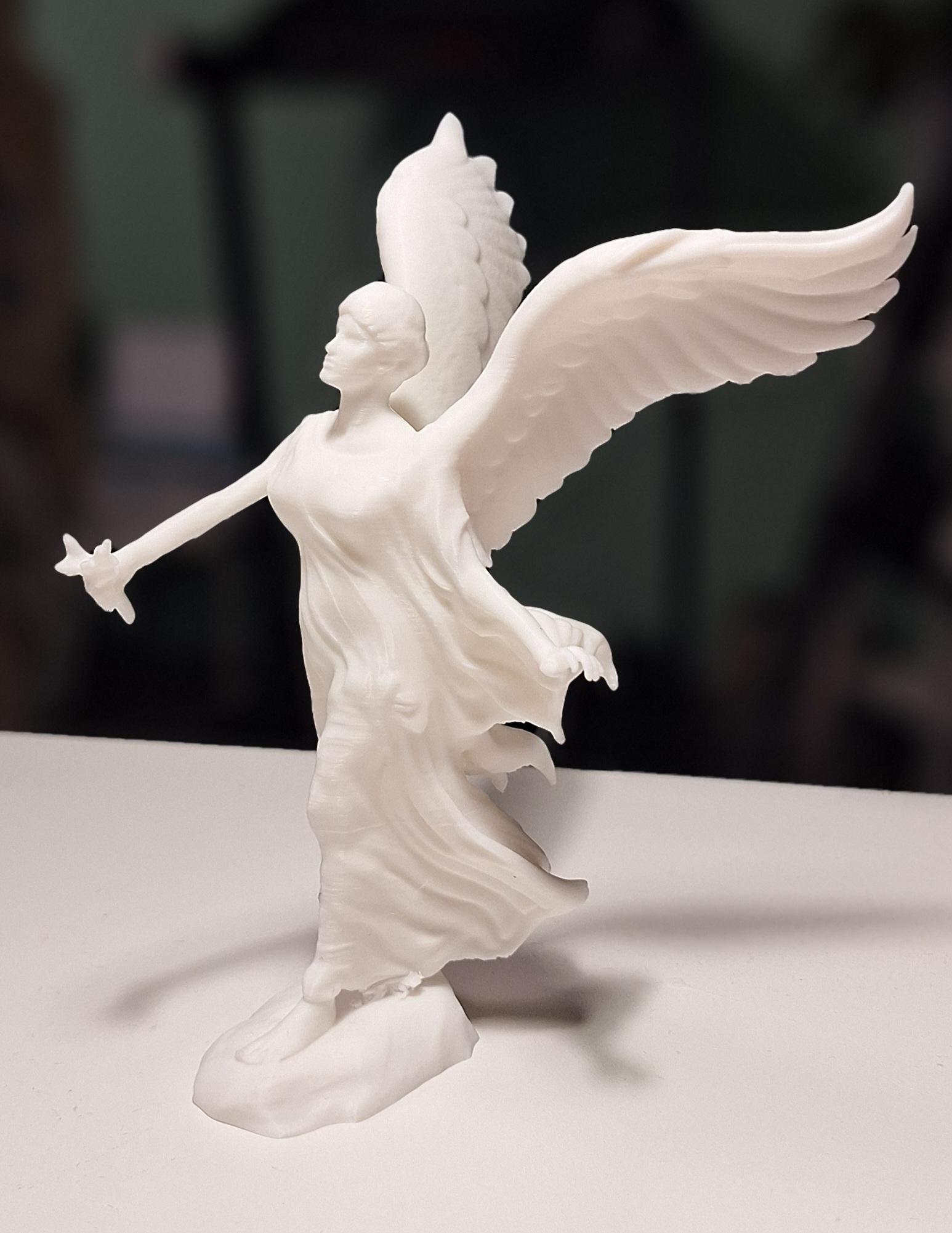 3D geprint engelenbeeldje ontworpen bij 3dnova